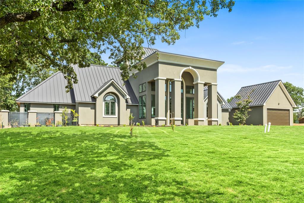 9204 Indian Knoll Trail