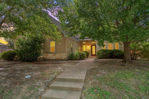 Photo of 17015 Stonebriar Road, Woodway, TX 76712 (MLS # 21384166)