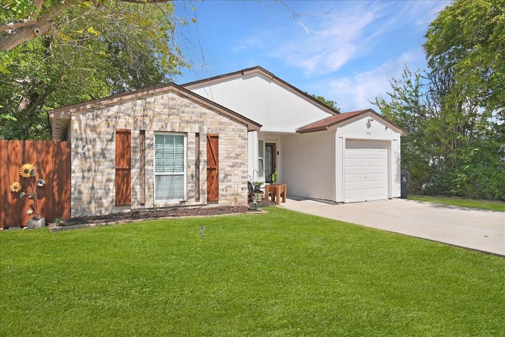 2111 Sharpshire Lane