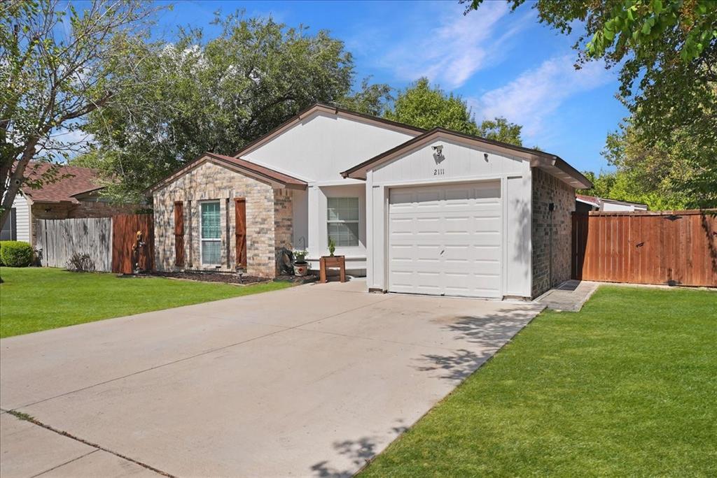 2111 Sharpshire Lane