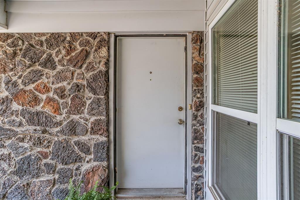 2928 Laredo Drive