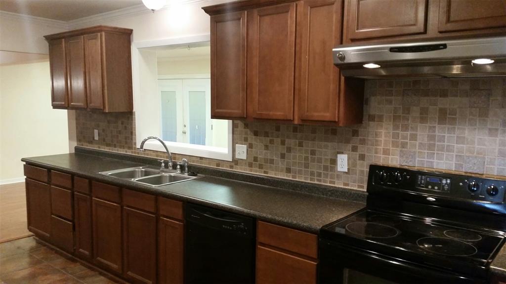 Brothers Broadmoor Terrace Sub - Residential Lease