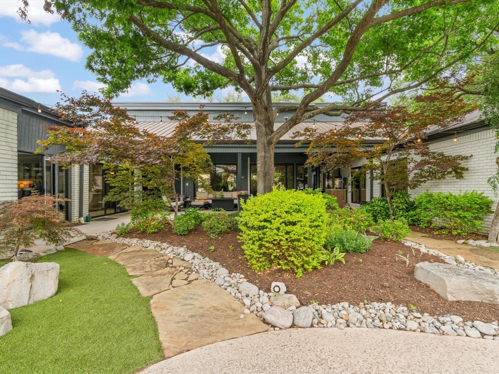 5512 Bent Tree Drive