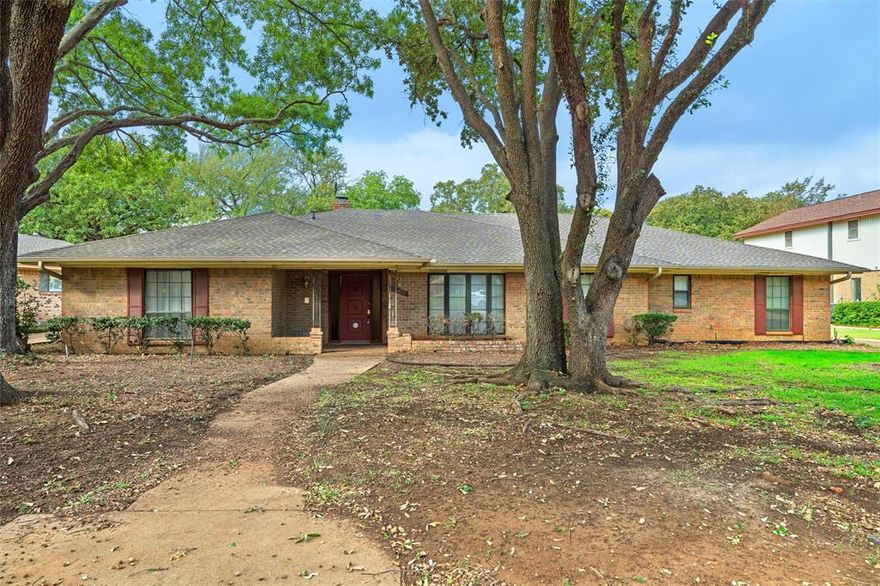 Do not miss this outstanding opportunity in North Arlington,vacant and ready for your own touch,offering easy access to Downtown Fort Worth,DFW Airport,The Bush,I30 and The Arlington Entertainment Zone.We are offer a wonderful floor plan with 2 spacious living areas perfect for relaxing or just entertianing.Our oversized master bedrooms offers loads of floor space ,2 large walkin closets,sep tub and shower,along with sep vanities.We offer a split 4th bedroom with an adjacent full bath perfect for guest,live in parent or a home office for those who work out of the house.Our spacious kitchen offers loads of counter and storage space,a full compliment of appliances and an oversized eating area with a great view of the back yard.We also offer a 20x9 sunroom not part of the sqft to the best of  seller's knowlege.Our extra deep garage offers lots of additional storage options.Looking for storage we have loads of it in the home.