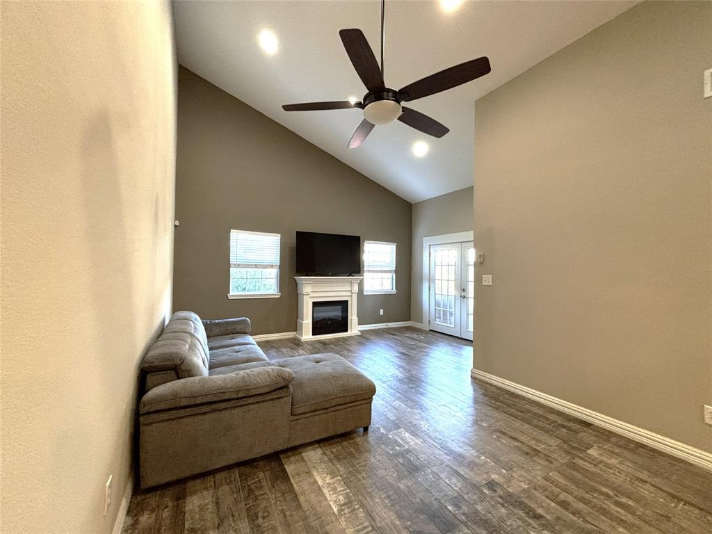 Timberleaf Lane Twnhms - Residential