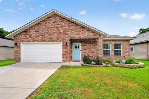 Photo of 4495 Cordell Street, Greenville, TX 75401 (MLS # 21258571)