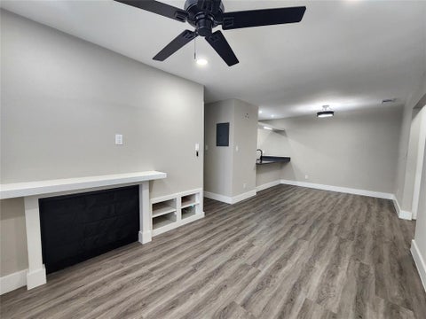 Photo of 2200 E Trinity Mills Road #201, Carrollton, TX 75006 (MLS # 21385298)