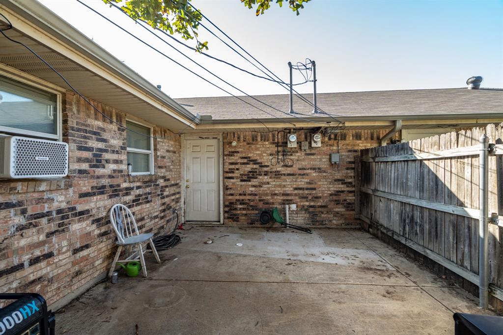 Wilshire Village - Residential Income