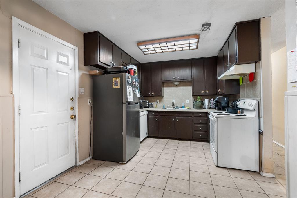 Wilshire Village - Residential Income