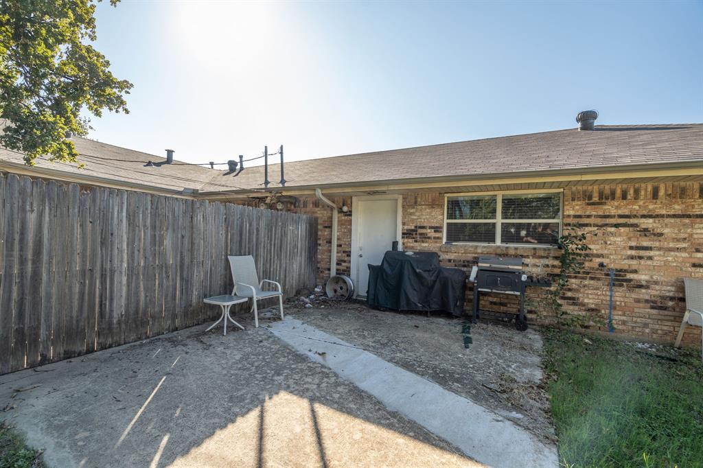 Wilshire Village - Residential Income