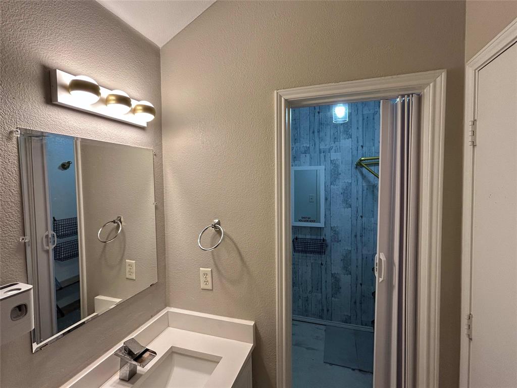 Mountain Crk Lake Instl 1 - Residential Lease