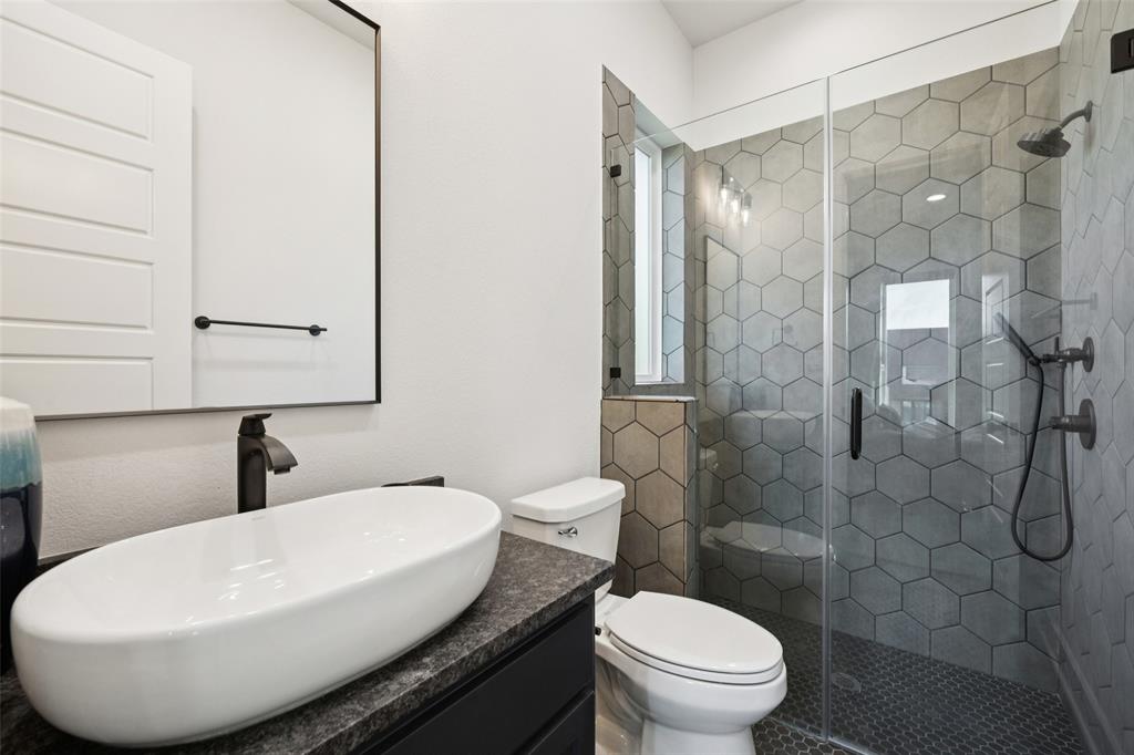 Hillside Of Flower M - Residential