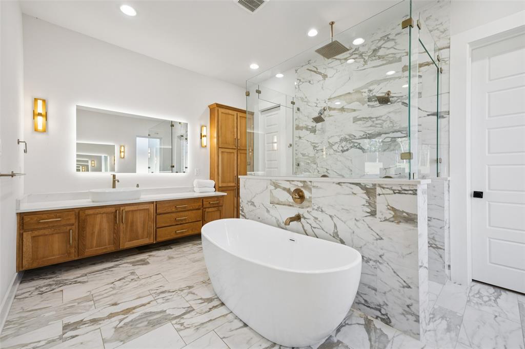 Hillside Of Flower M - Residential