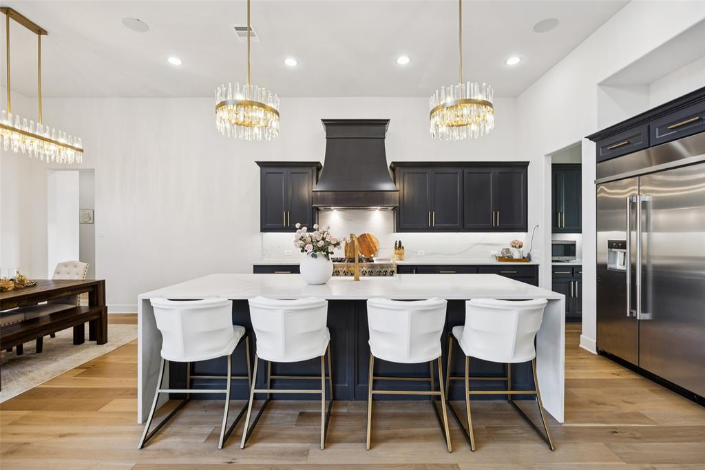 Hillside Of Flower M - Residential