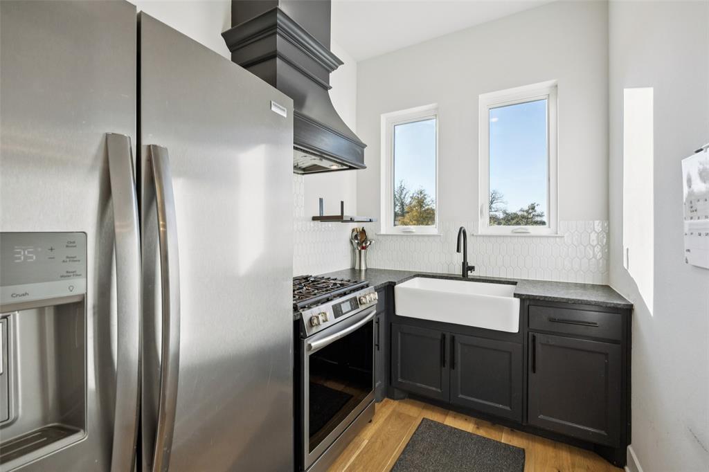 Hillside Of Flower M - Residential