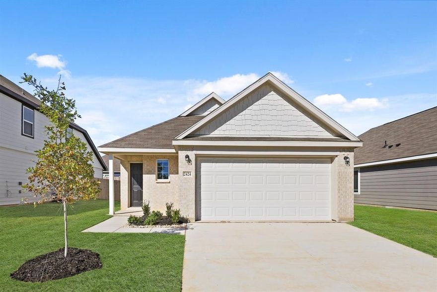 Love where you live in Sycamore Landing in Fort Worth, TX! The Aspen floorplan is a charming 1-story home and features 3 bedrooms, 2 bathrooms, and a 2-car garage! This home has it all, including privacy blinds and vinyl plank flooring throughout the common areas! The gourmet kitchen is sure to please with 42” cabinets and granite countertops! Retreat to the Owner’s Suite featuring double sinks with granite countertops, a separate tub and shower, and a walk-in closet! Enjoy the great outdoors with a covered patio! Don’t miss your opportunity to call Sycamore Landing home, schedule a visit today!