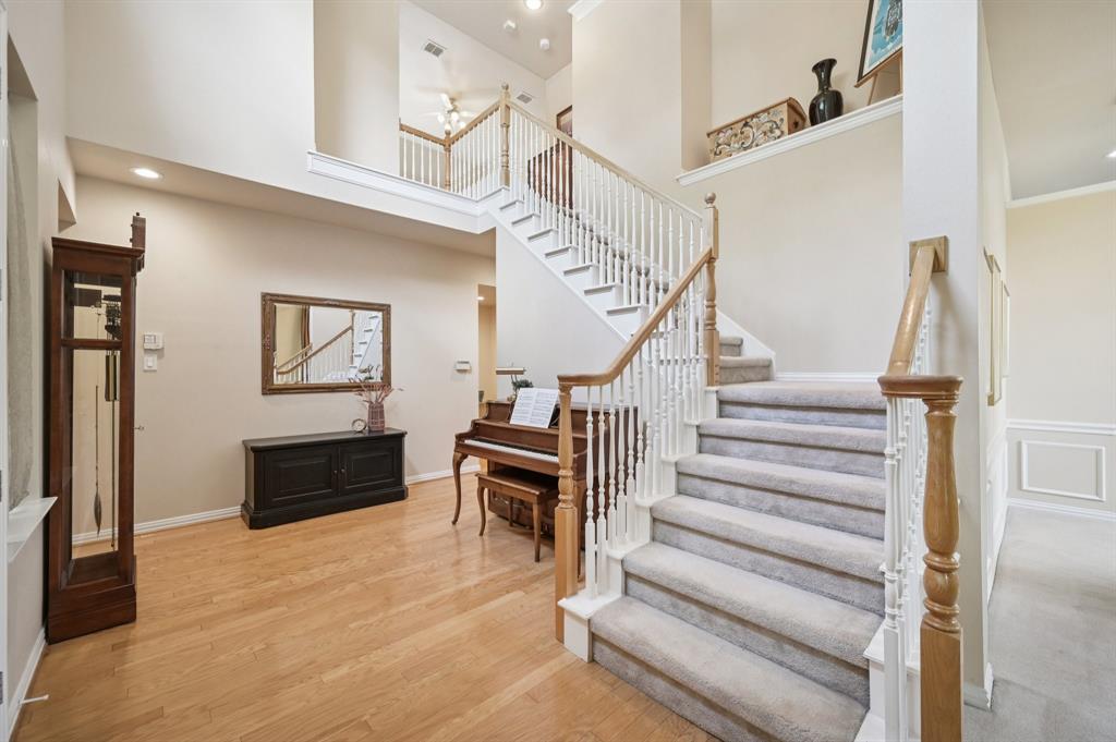 2808 Lake Ville Lane