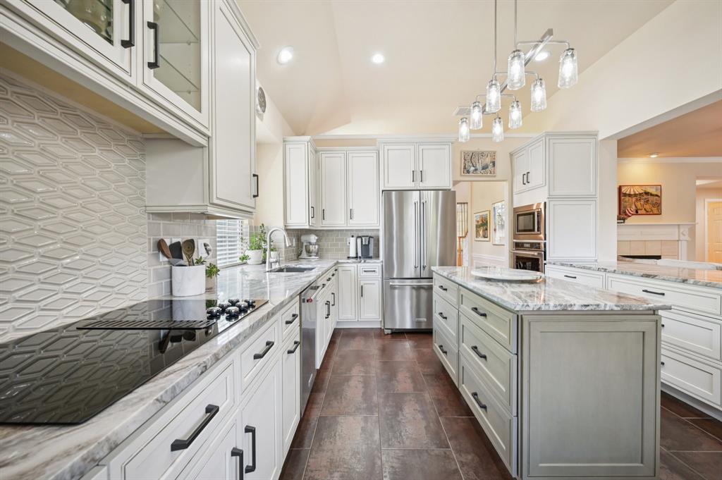 2808 Lake Ville Lane