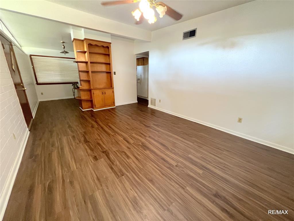 Shady Grove Sub Un #3 - Residential Lease