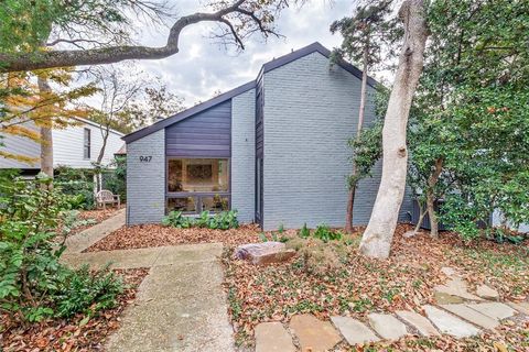 947 Easton Place Dallas TX 75218