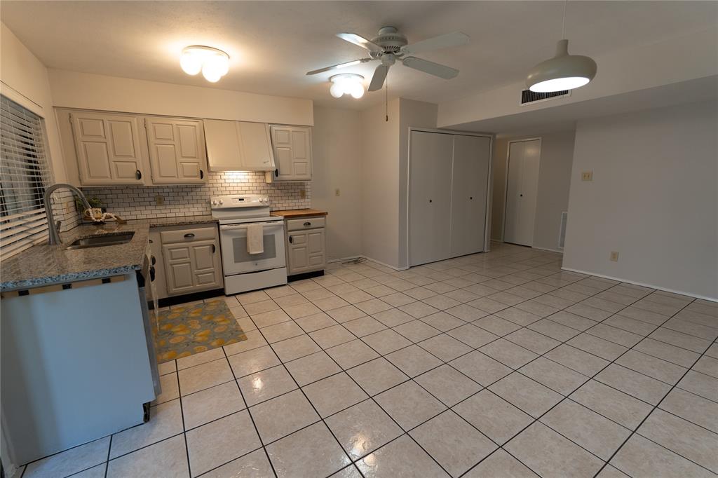 Camelot - Residential