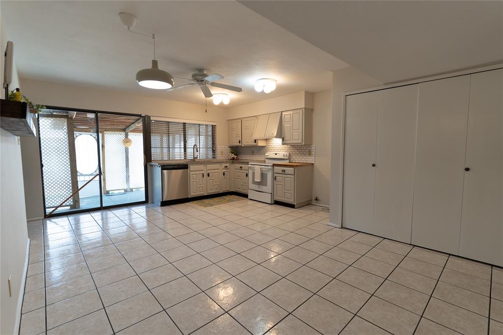 Camelot - Residential