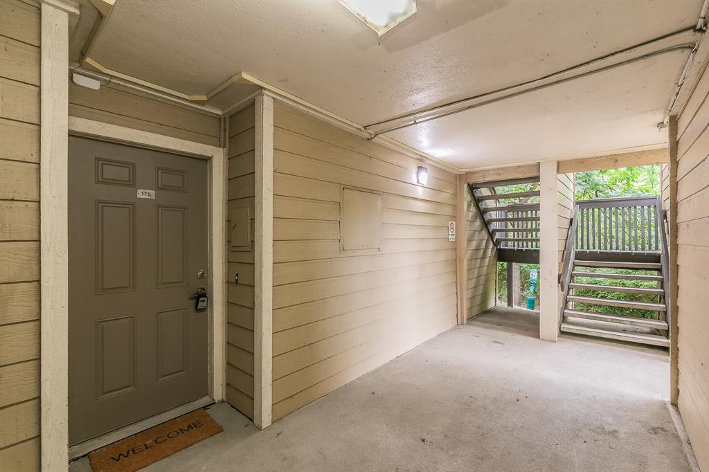 4851 Cedar Springs Road 175