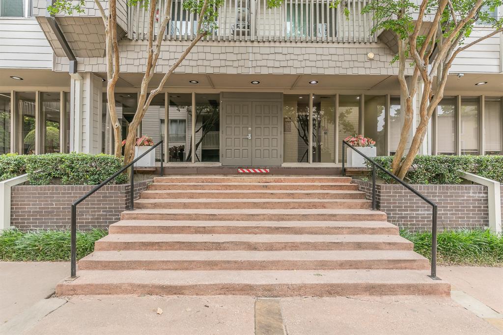 4851 Cedar Springs Road 175