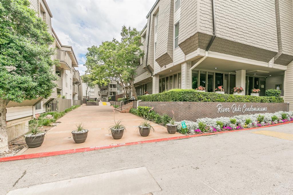 4851 Cedar Springs Road 175