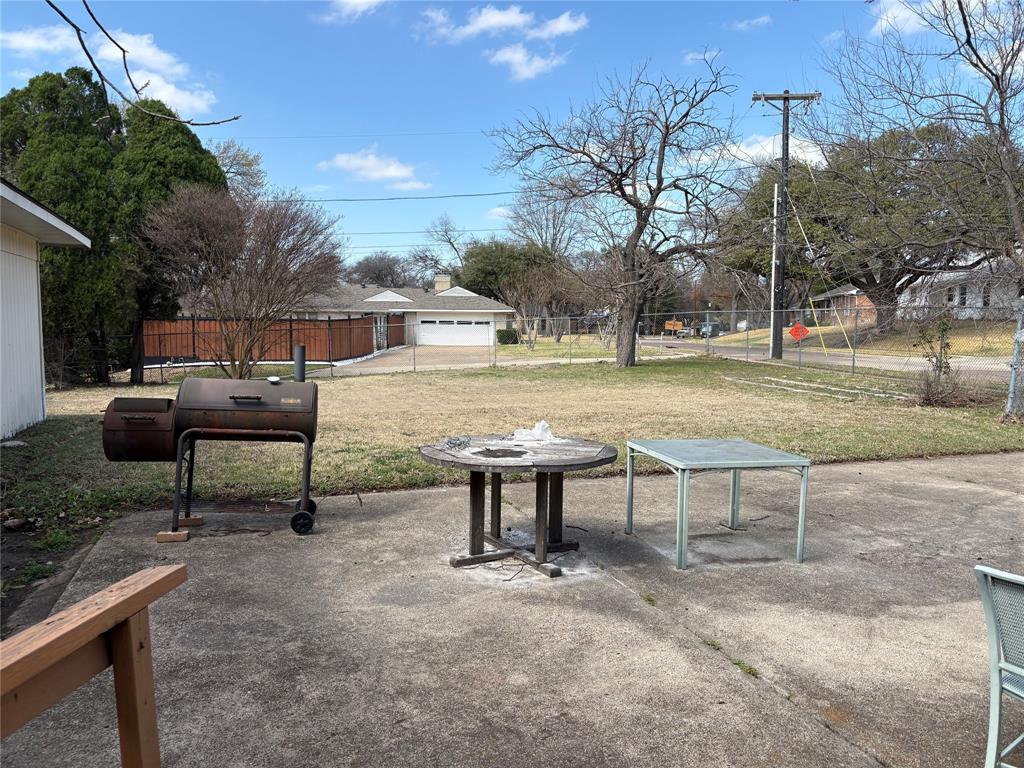 910 Blue Lake Circle