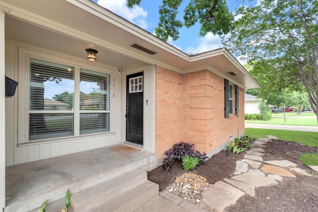 1815 Oates Drive
