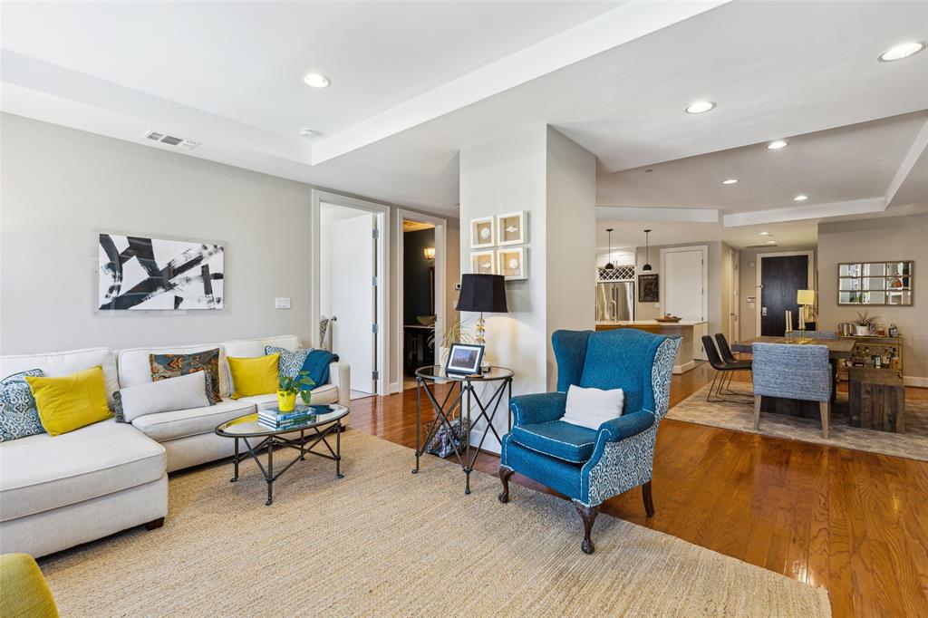 1505 Elm Street Condo - Residential