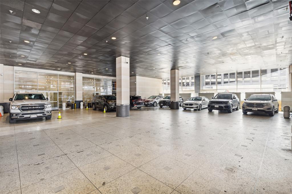 1505 Elm Street Condo - Residential