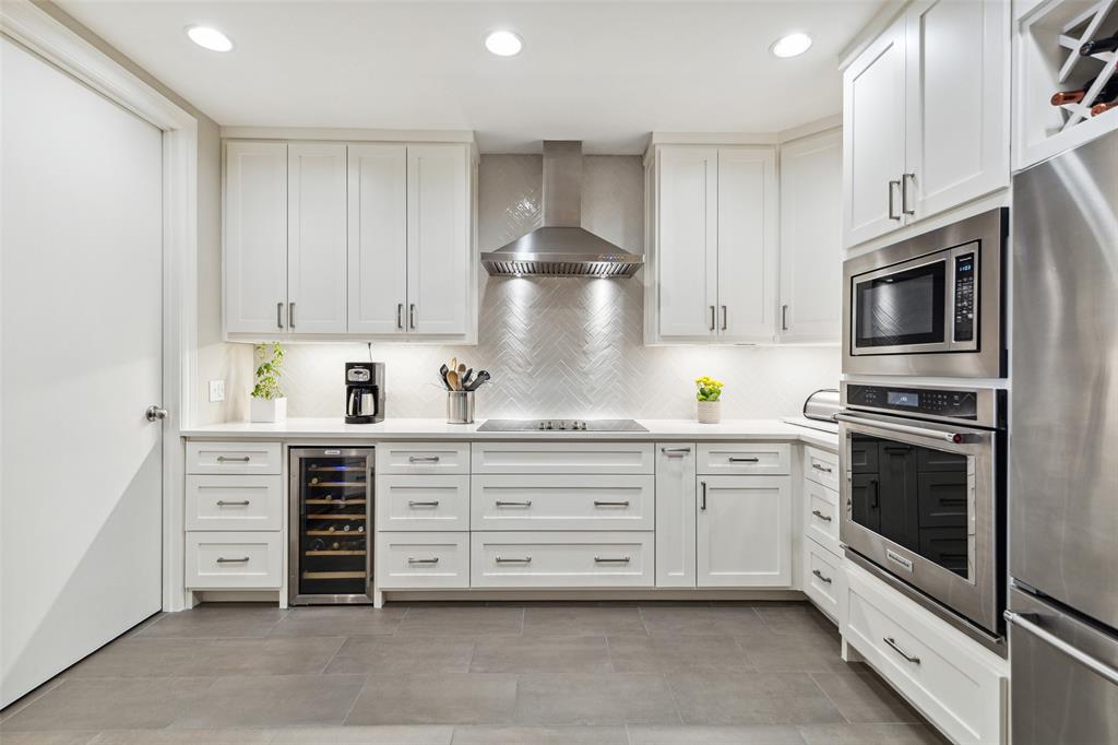 1505 Elm Street Condo - Residential