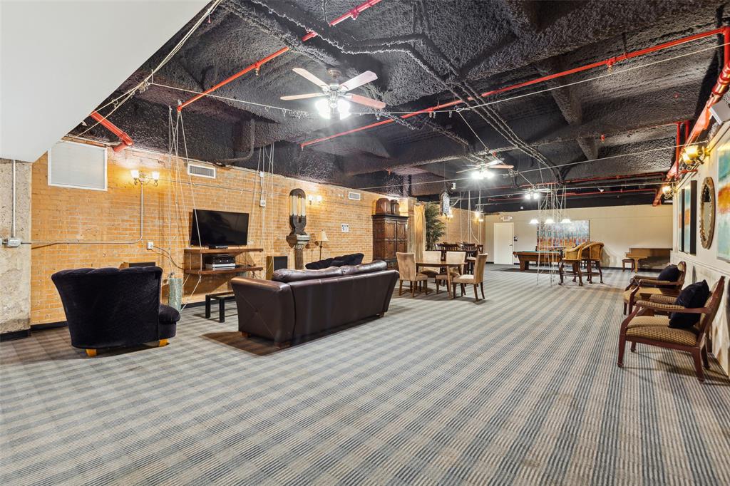 1505 Elm Street Condo - Residential