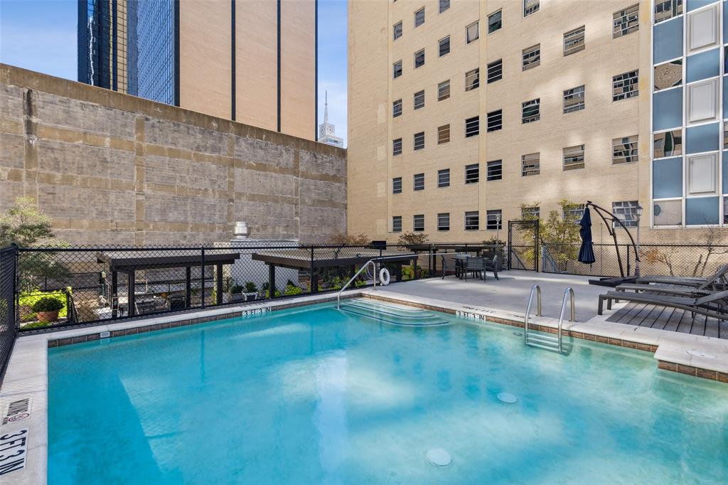 1505 Elm Street Condo - Residential