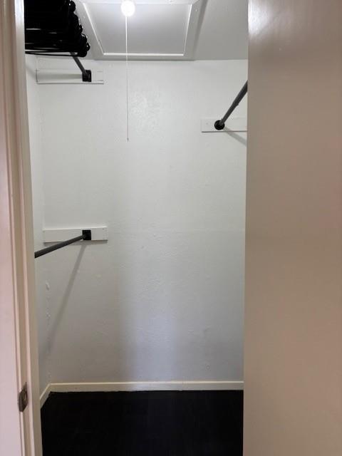 oaks lane condo - Residential Lease