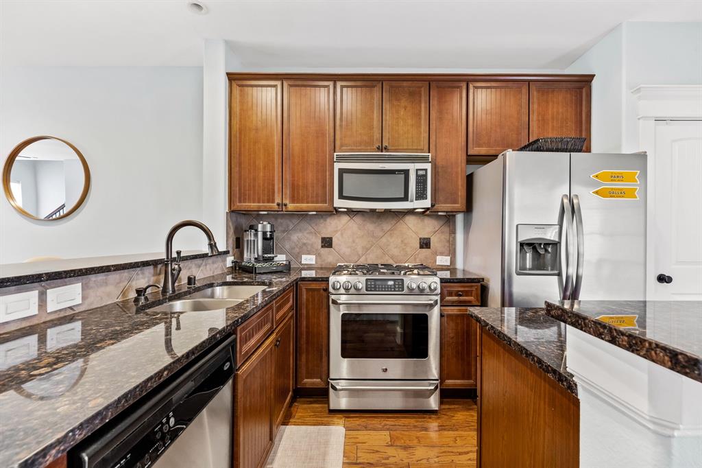 Stratford At Lakewood Condos A - Residential