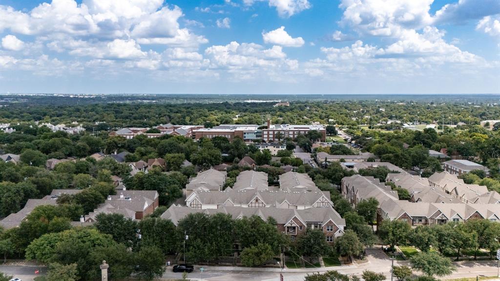 Stratford At Lakewood Condos A - Residential