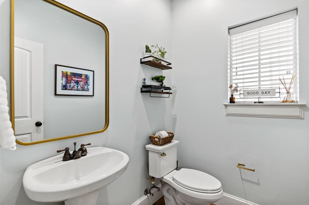 Stratford At Lakewood Condos A - Residential