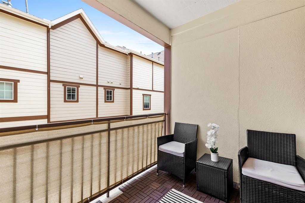 Stratford At Lakewood Condos A - Residential