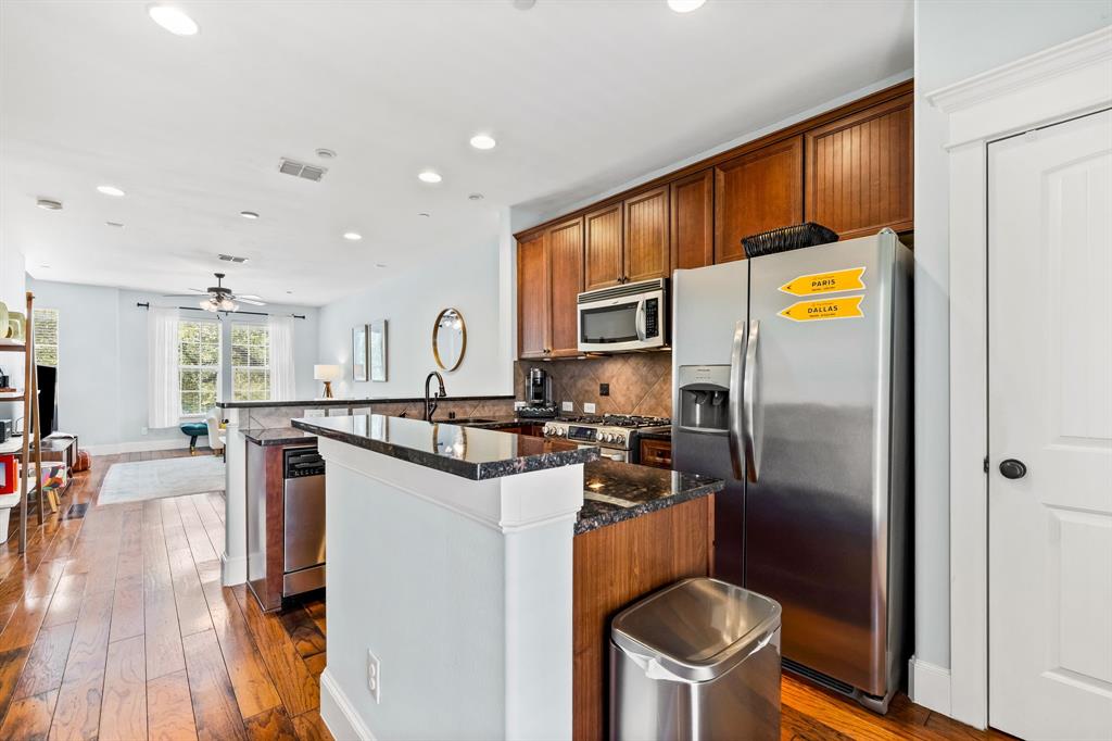 Stratford At Lakewood Condos A - Residential