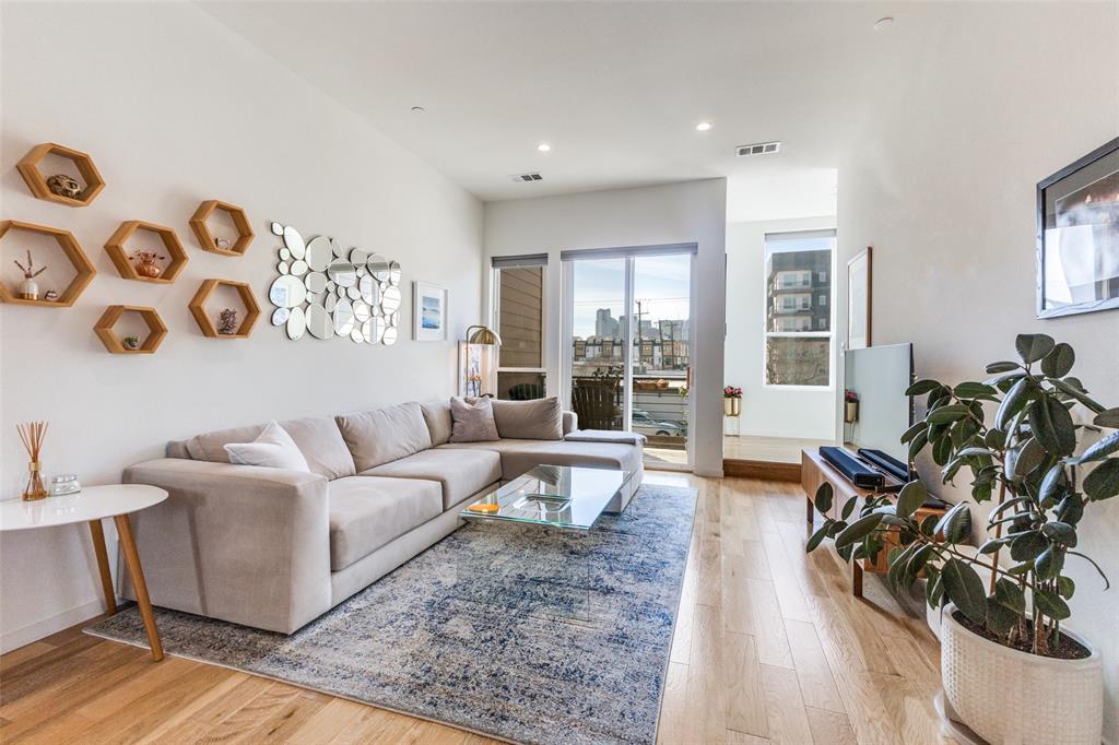 3812 San Jacinto Street 201