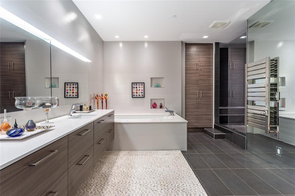 Stoneleigh Residences - Residential