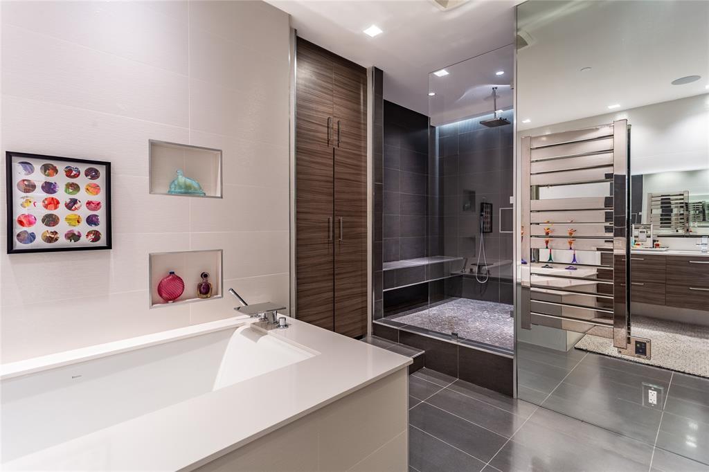 Stoneleigh Residences - Residential