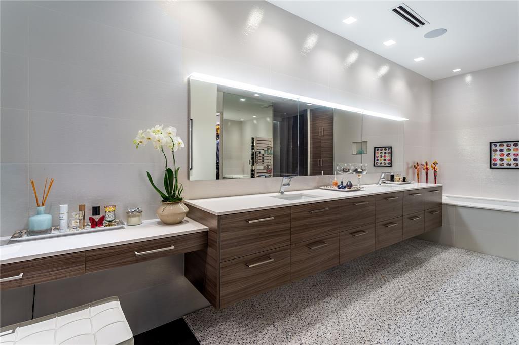 Stoneleigh Residences - Residential