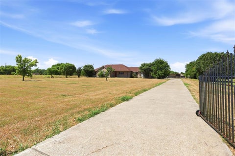 Photo of 5642 County Road 597, Farmersville, TX 75442 (MLS # 21362877)