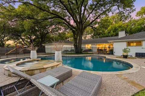 Tiny photo for 7612 Maplecrest Drive, Dallas, TX 75254 (MLS # 21100888)