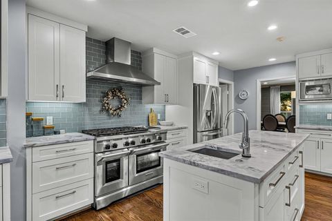 Tiny photo for 7612 Maplecrest Drive, Dallas, TX 75254 (MLS # 21100888)