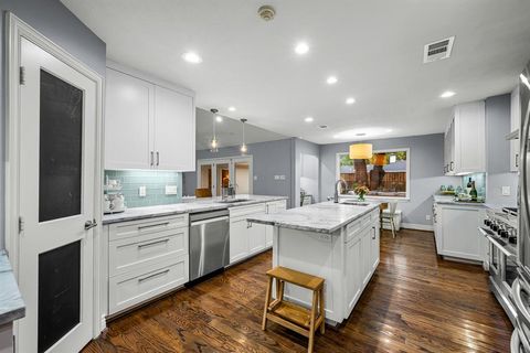 Tiny photo for 7612 Maplecrest Drive, Dallas, TX 75254 (MLS # 21100888)